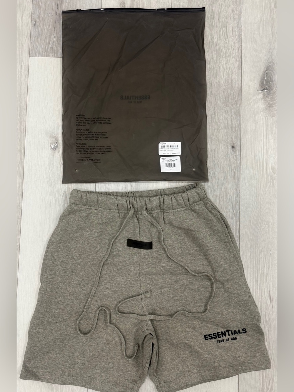 FEAR OF GOD ESSENTIALS Sweat Shorts – Dark Oatmeal🤎| Size XS